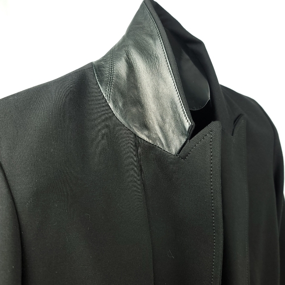 NEW Danier Peak Lapel Blazer Zippered Cuff Italian Leather Trim Size Small - Picture 7 of 11